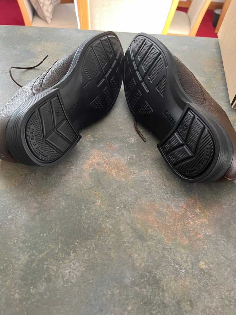 New men’s Hotter brown grain leather shoes size 7