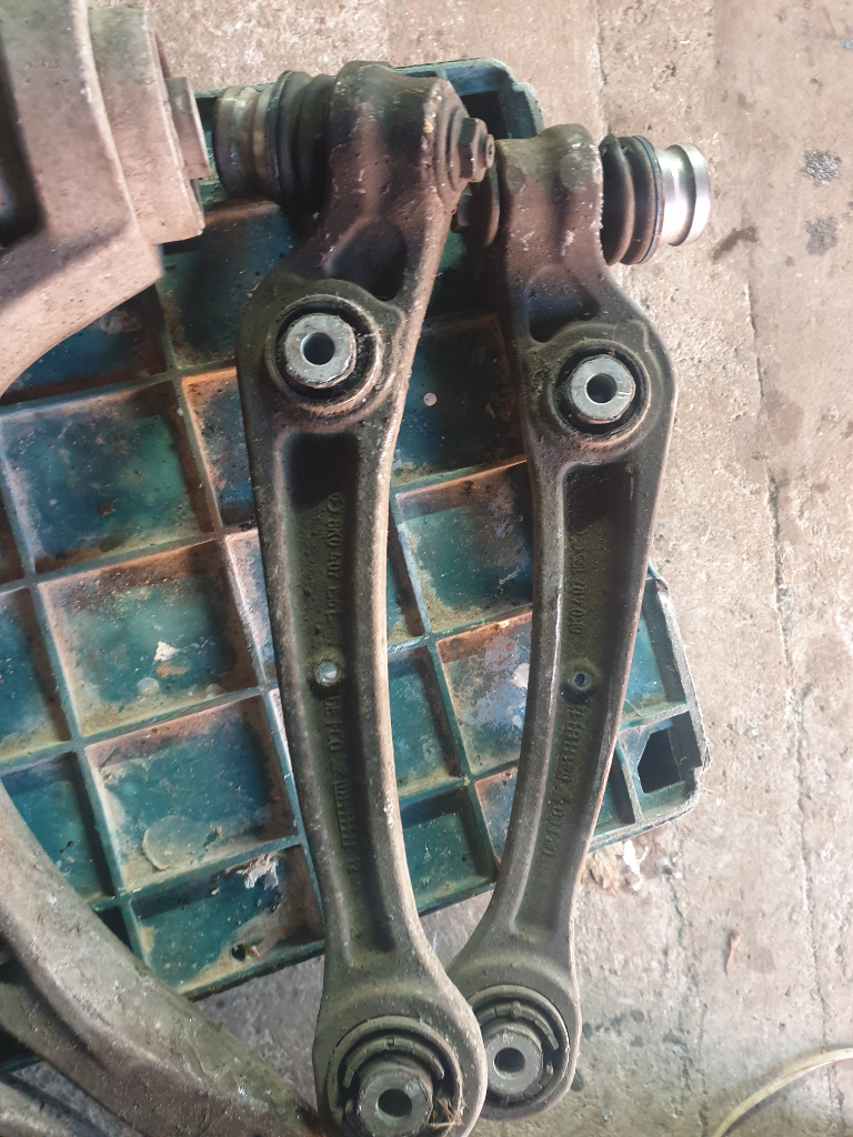 PORSCHE MACAN FRONT SUSPENSION ARMS