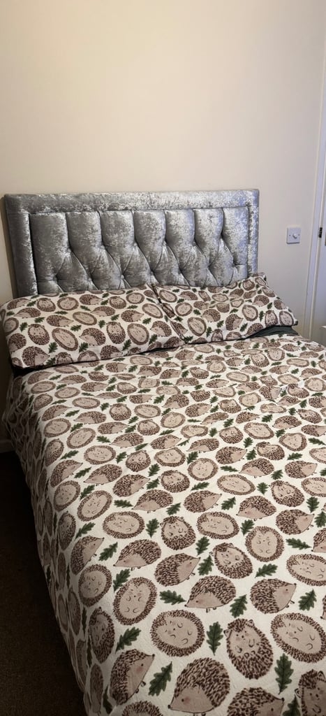 SLEEP Windsor Divan Bed Set with headboard 