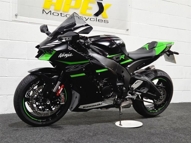 Kawasaki Ninja ZX-10R 1 OWNER! AKRAPOVIC EHXUAST! KRT REPLICA! FULL SERVICE