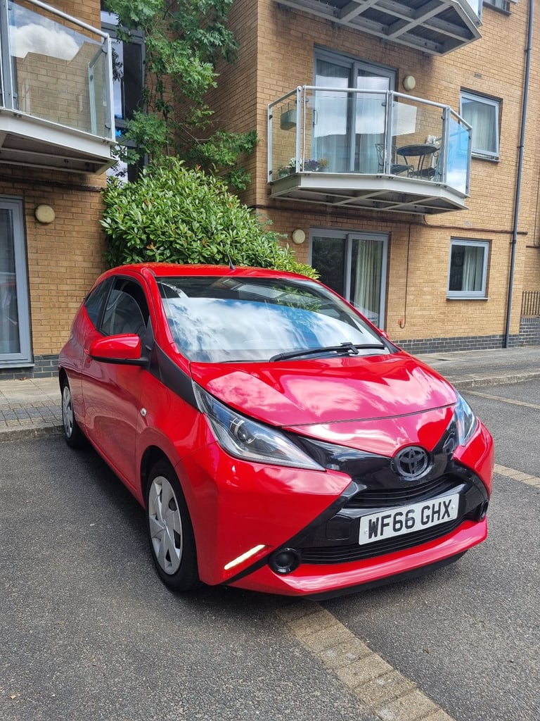 Toyota, AYGO, Hatchback, 2016, Manual, 998 (cc), 3 doors