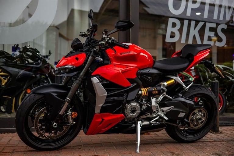 Ducati Streetfighter V2 ! ULTRA LOW MILES ! STUNNING