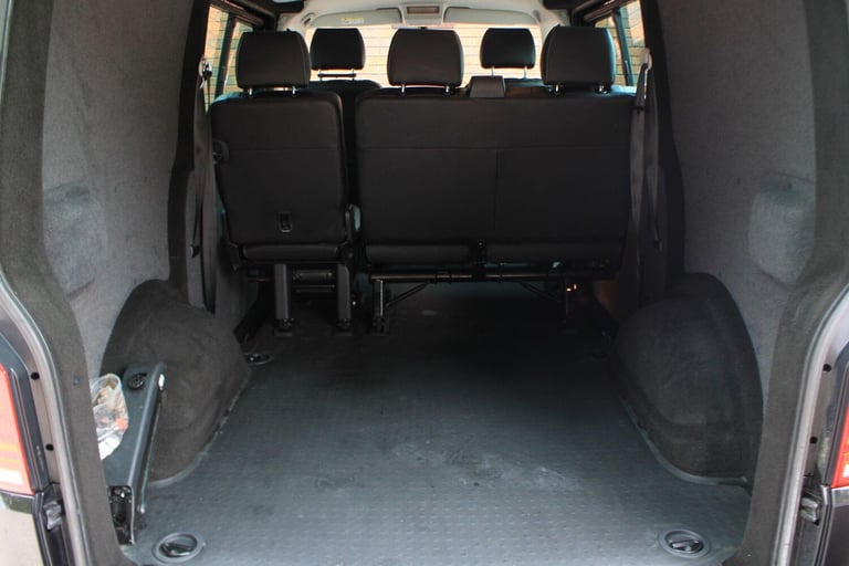 2019 Volkswagen Transporter 2.0 BiTDI T32 BlueMotion Tech Highline Kombi DSG FWD SWB Euro 6 (s/s)...