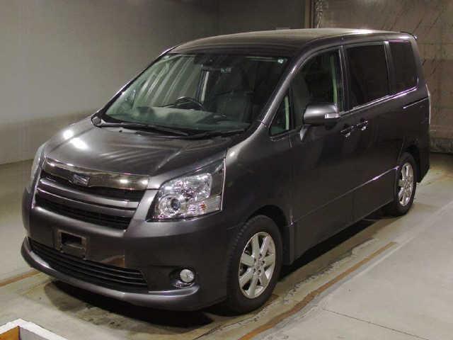 TOYOTA NOAH WELCAB WITH DISABILITY / DISABLED ACCESS SEAT