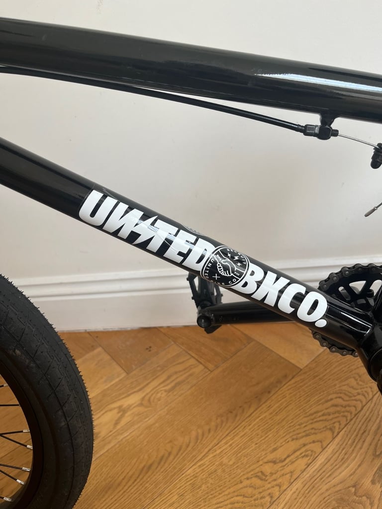 'As new' 20'' Complete BMX - United Recruit - Gloss Black 2021 