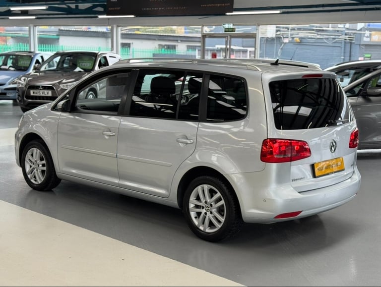 2012 Volkswagen Touran 1.6 TDI 105 SE 5dr DSG MPV Diesel Automatic