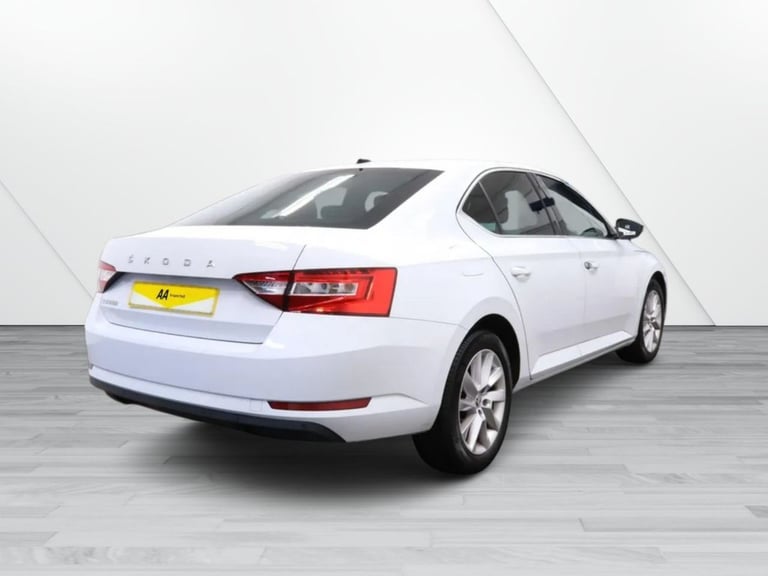 2022 Skoda Superb 2.0 TDI SE Technology Hatchback 5dr Diesel DSG Euro 6 (s/s) (150 ps) 1 FORM Hat...