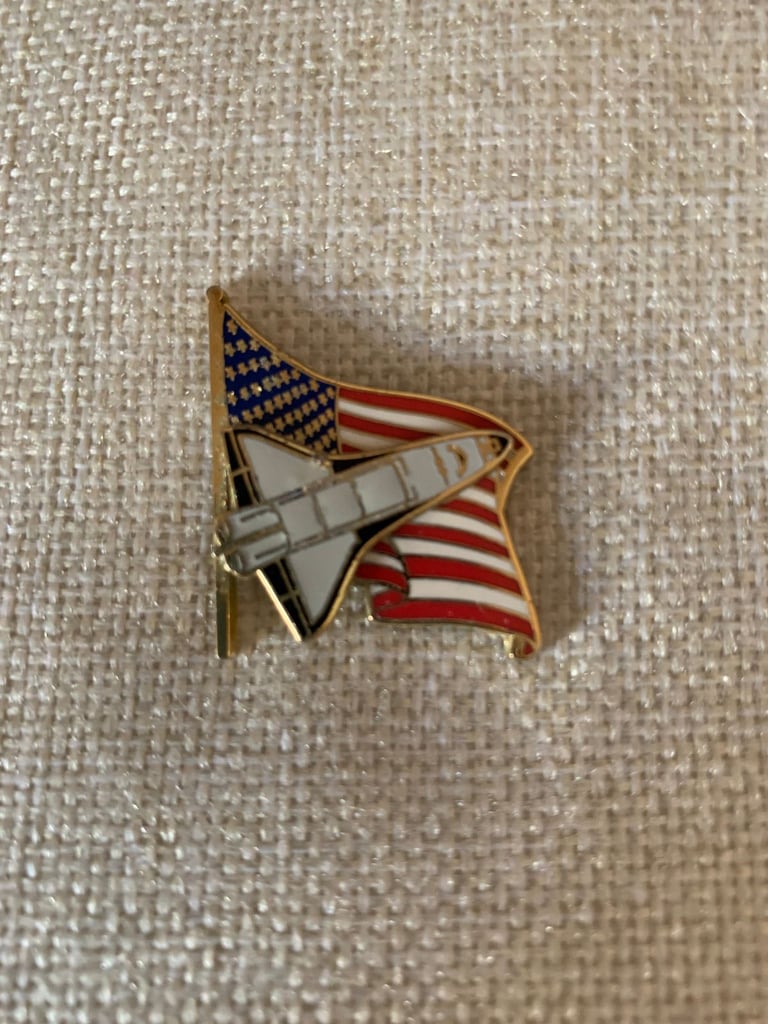 image for Nasa Space Shuttle on USA Flag Pin Badge IP1