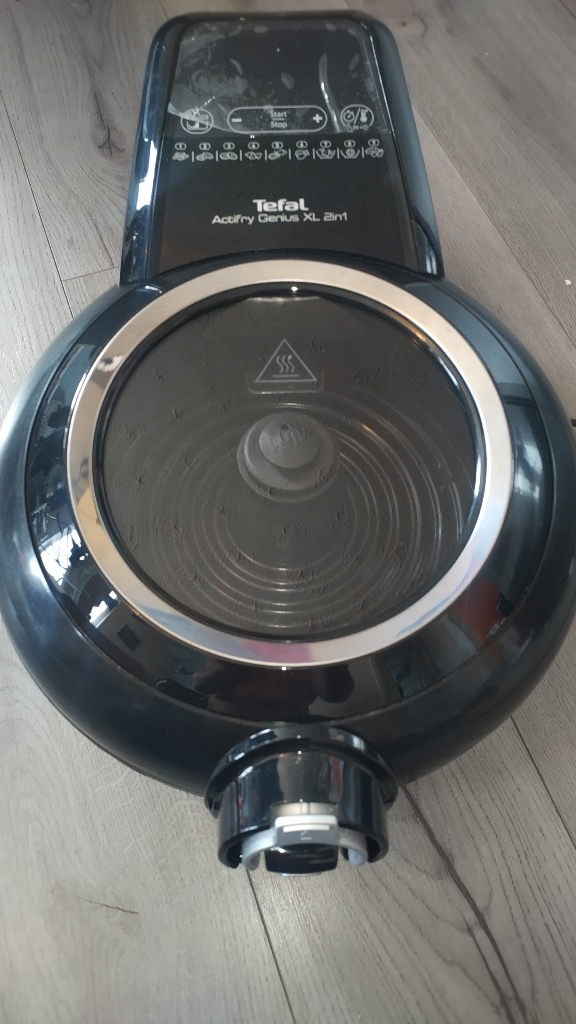 boxed actifry genius xl. free post. minimal use