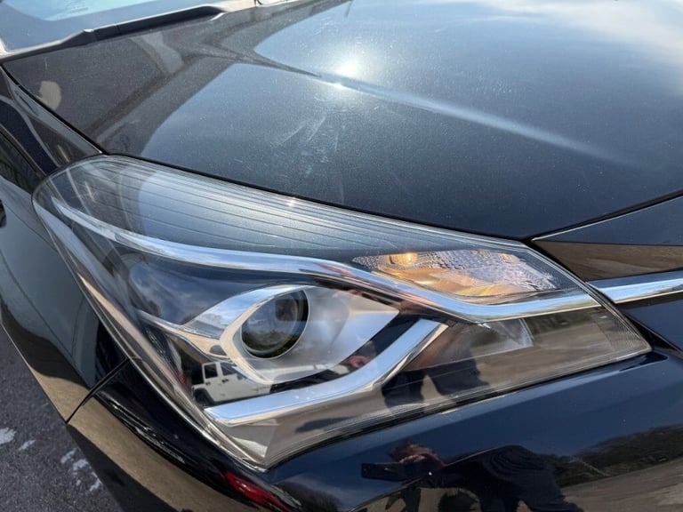 Toyota Yaris 1.5 Hybrid Icon Tech 5dr CVT -NAV - PARKING SENSORS - REAR CAMERA