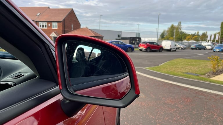 2020 Volvo XC40 Momentum B4 AWD mild hybrid ESTATE Petrol/Electric Hybrid Automatic