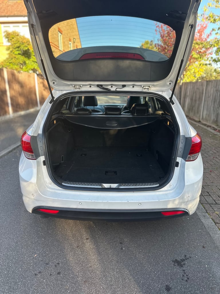 Hyundai, I40, Estate, 2011, Other, 1685 (cc), 5 doors