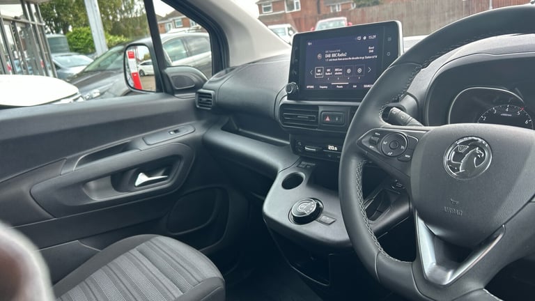 2021 Vauxhall Combo Life 1.2 Turbo 130 Elite 5dr Auto [7 seat] Petrol Estate Estate Petrol Automatic