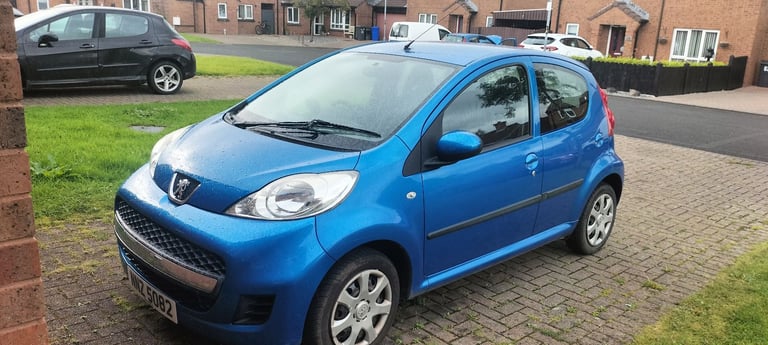 image for Peugeot, 107, Hatchback, 2009, Manual, 998 (cc), 5 doors