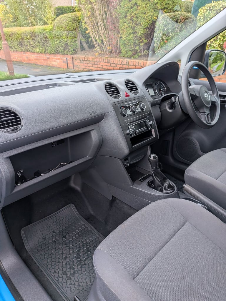 Volkswagen, CADDY, Panel Van, 2015, Manual, 1598 (cc)