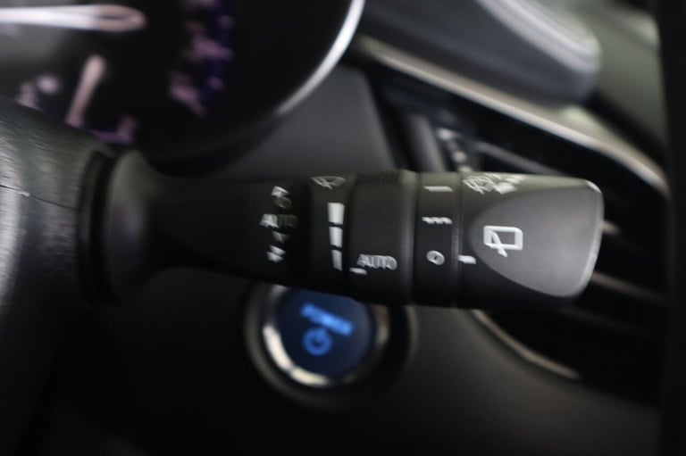 2022 Toyota C-HR 1.8 VVT-h Design CVT Euro 6 (s/s) 5dr HATCHBACK PETROL/ELECTRIC Automatic
