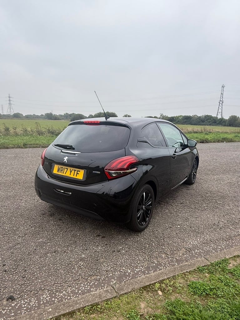 Peugeot, 208, Hatchback, 2017, Manual, 1199 (cc), 3 doors
