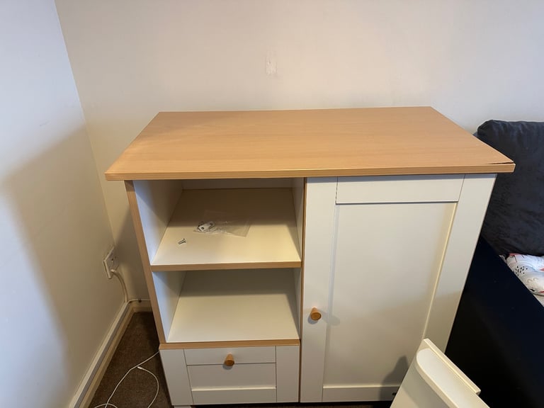 Baby changing station