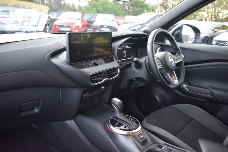 2025 Nissan Juke 1.0 DIG-T N-Connecta SUV 5dr Petrol DCT Auto Euro 6 (s/s) (114 ps) HATCHBACK Pet...