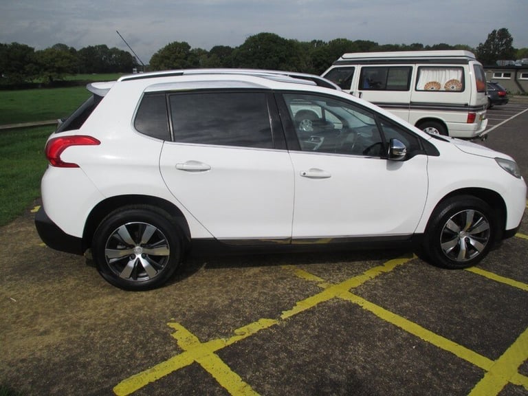 Peugeot 2008 BLUE HDI ALLURE