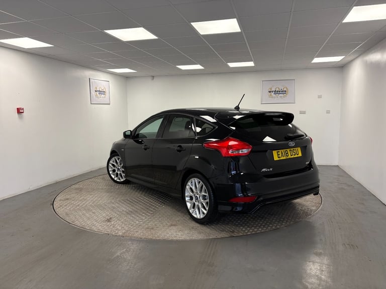 2018 Ford Focus 1.0 EcoBoost 140 ST-Line Navigation 5dr HATCHBACK PETROL Manual