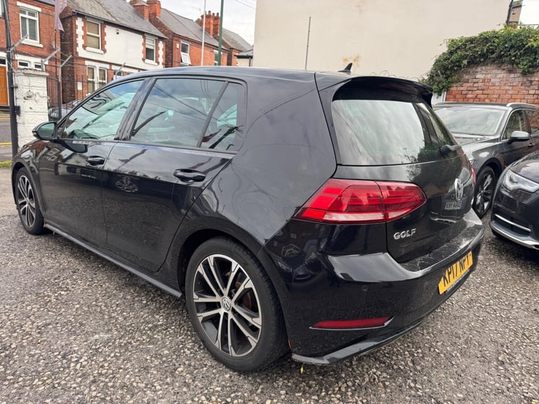  Volkswagen Golf 2.0 TDI BlueMotion Tech R-Line DSG Euro 6 (s/s) 5dr Diesel Automatic