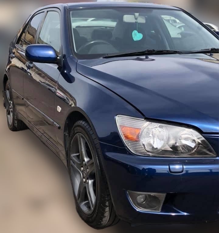 Lexus, IS, Saloon, 2002, Manual, 1988 (cc),4 doors - Image 3