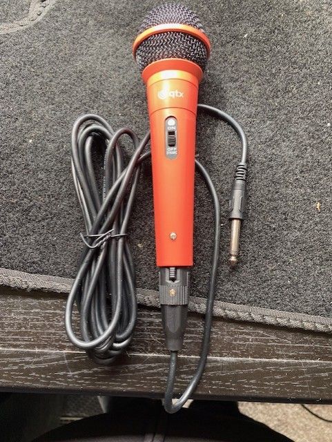 image for NEW MICROPHONE AND CABLE FOR SALE - STUNNING RED/DUSTY PINK COLOUR - £12