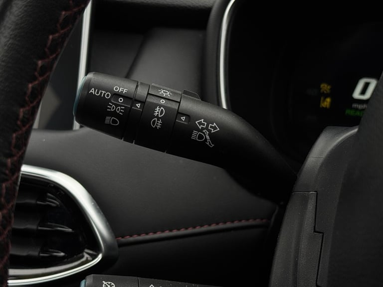 2021 MG MG HS 1.5 T-GDI 16.6kWh Exclusive Auto Euro 6 (s/s) 5dr ESTATE Petrol/Electric Hybrid Aut...