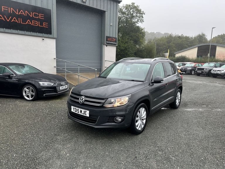 2015 Volkswagen Tiguan 2.0 TDi BlueMotion Tech Match 5dr [2WD] ESTATE DIESEL Manual