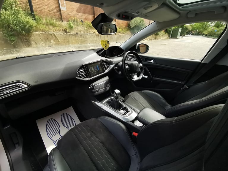 PEUGEOT 308 1.6 e-HDi Feline 2014