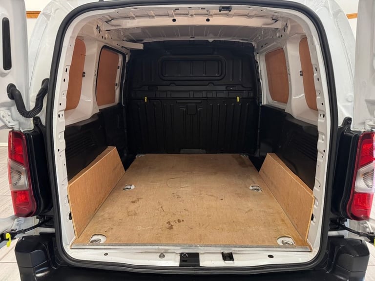 2023 Citroen Berlingo 1.5 BlueHDi 1000Kg Enterprise Ed 100ps 6 Speed S/S PANEL VAN DIESEL Manual