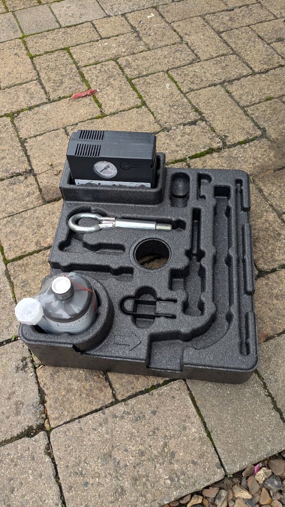 image for Tyre emergency puncture repair kit 