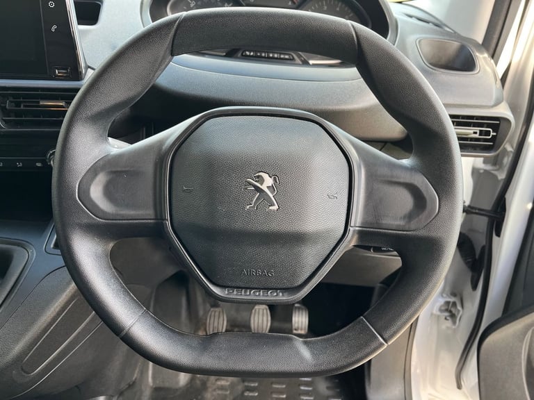  Peugeot Partner 1.5 Bluehdi 1000 Professional Premium  Plus Standard Panel Van