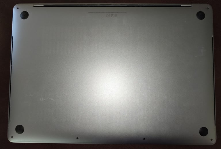 MacBook Pro A1990 – 15Inch Retina, i7, 16GB RAM
