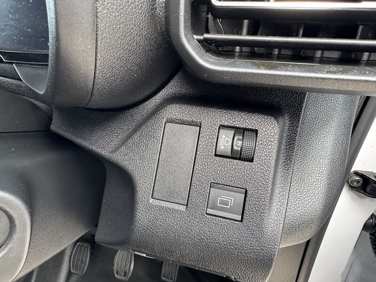2024 Citroen Berlingo HDi 100ps 950 Driver XL LWB Euro 6 with Air Con, Rev Cam, Sat Nav, Cruise &...