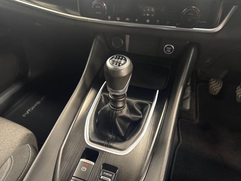 2022 Nissan Qashqai 1.3 DiG-T MH N-Connecta 5dr Hatchback Petrol Manual