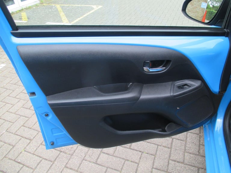 2016 Toyota AYGO 1.0 VVT-i x-cite Euro 6 5dr HATCHBACK Petrol Manual