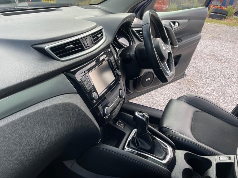 2017 Nissan Qashqai 1.6 dCi Tekna XTRON Euro 6 (s/s) 5dr HATCHBACK Diesel Automatic