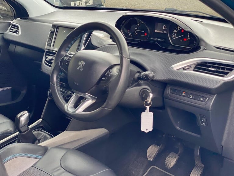 2015 Peugeot 2008 1.2 PureTech Urban Cross Euro 6 (s/s) 5dr HATCHBACK Petrol Manual