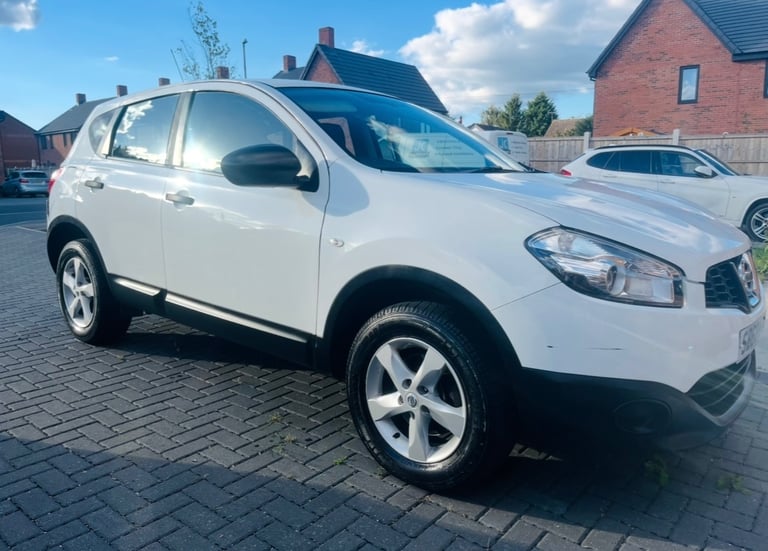 image for Nissan, QASHQAI, Hatchback, 2010, Manual, 1598 (cc), 5 doors