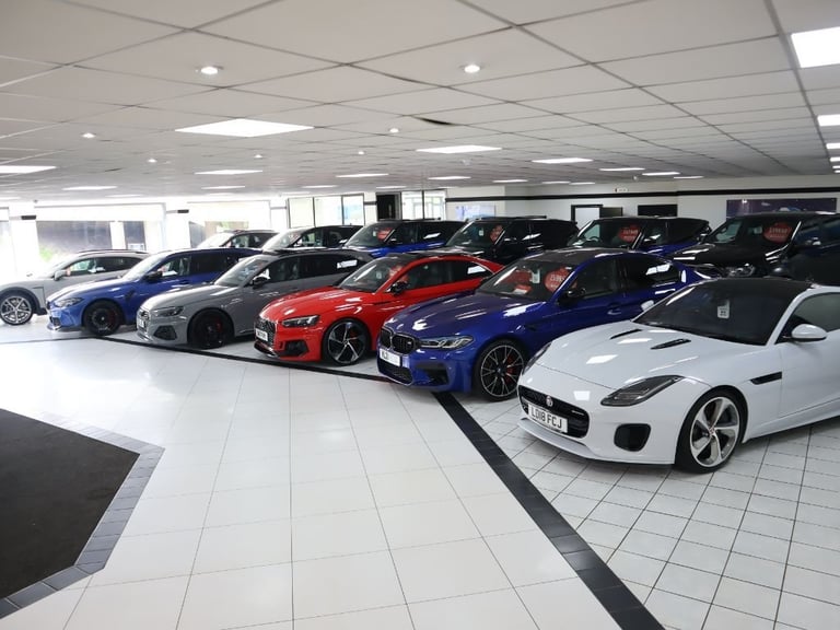 2019 68 JAGUAR F-PACE 3.0 D300 V6 S SUV 5DR DIESEL AUTO AWD EURO 6 (S/S) (300 PS