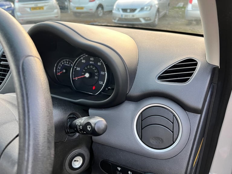 2012 Hyundai i10 1.2 Active Euro 5 5dr HATCHBACK Petrol Manual