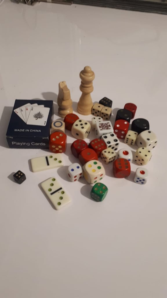 Old Vintage Poker Dice + Mini Playing Cards + Chess pieces + Domino, collectables