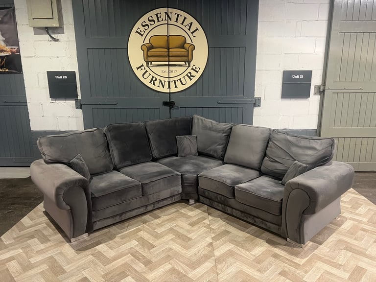 High quality grey L shape sofa, FREE DELIVERY 