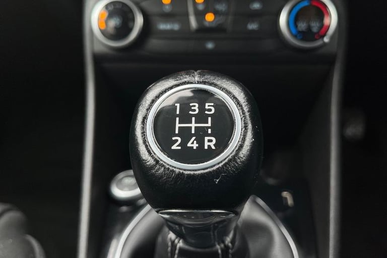 2018 Ford Fiesta 1.1 Zetec 5dr HATCHBACK PETROL Manual