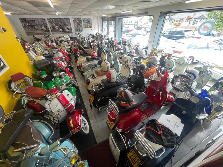 Lambretta Li 150 Spanish scooter  196 RT , 5-SPEED ORIGINAL PAINT 