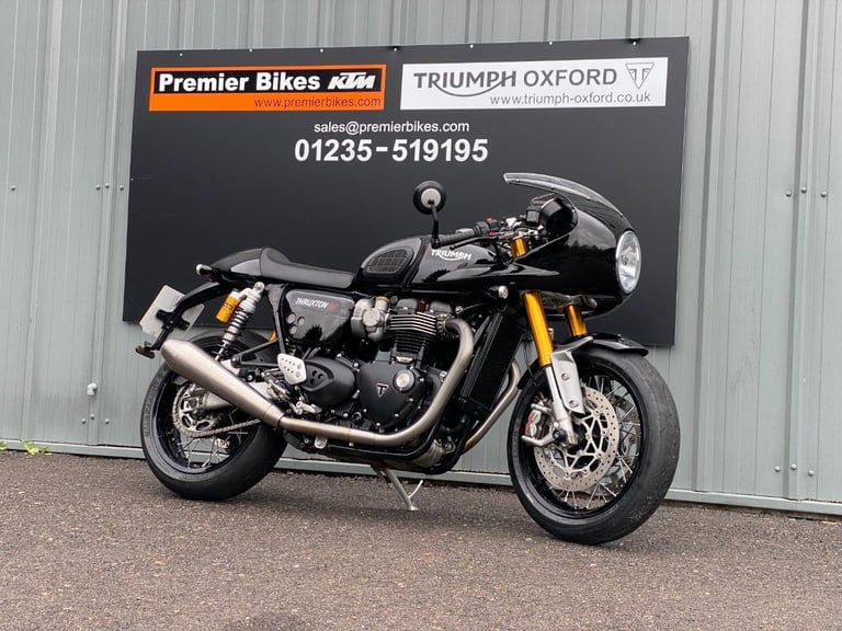 TRIUMPH THRUXTON RS SHOWCASE SPECIAL EDITION MODERN CLASSIC MOTORCYLE 