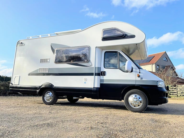 STUNNING Luxury Spacious Motorhome, 36k Miles! Full MOT, 6-Belts, Awning, Solar, Extras - ON SALE!