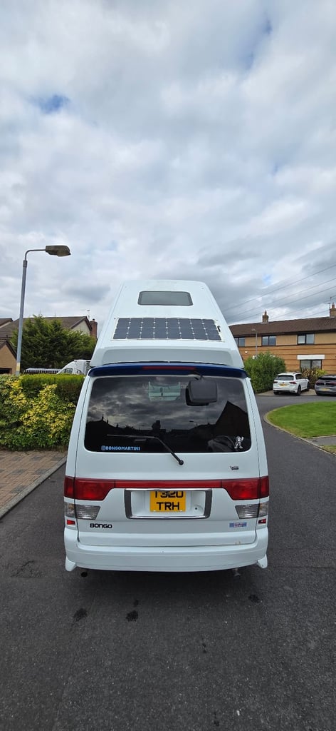 1999 Mazda Bongo Friendee 2.5 litre Automatic Petrol / LPG Pop Top Campervan